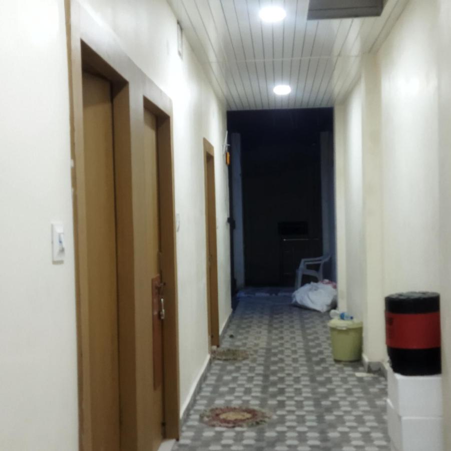 Shree Gajlaxmi Hotel Walking Distance From Mahakaleswar Ujjain Eksteriør billede